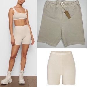 Skims Outdoor Bike Shorts High Rise Bone M
